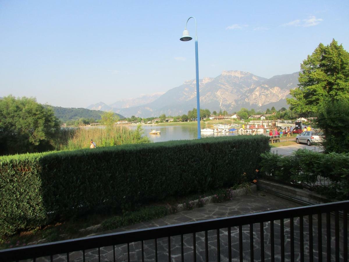 La Perla Del Lago Lägenhet Calceranica al Lago Exteriör bild